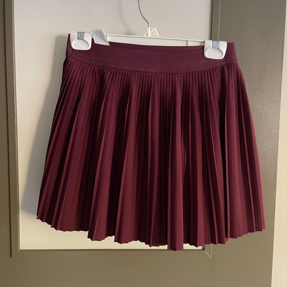 Burgundy Pleated Tennis Skirt - Picture 1 of 2